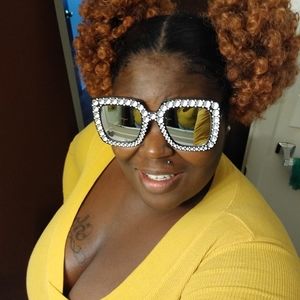 Meet your Posher, Sheila